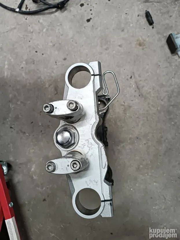 Suzuki GSX 650F GSF650 Bandit 650 Trouglovi Mostovi