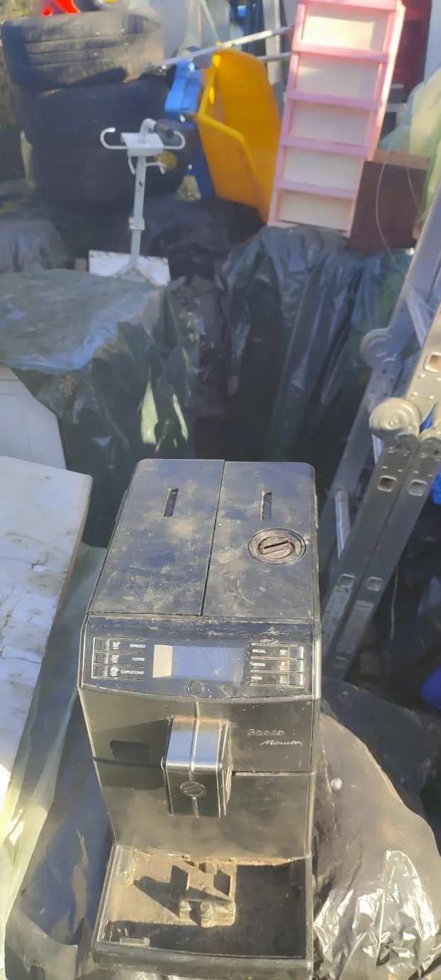 aparat za espreso kafu saeco minuto hd8763  crni