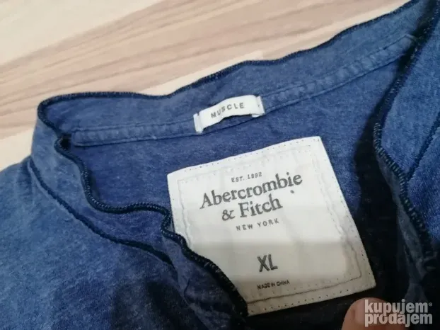 7292 - ABERCROMBIE & Fitch muscule majica L/XL Original TOP