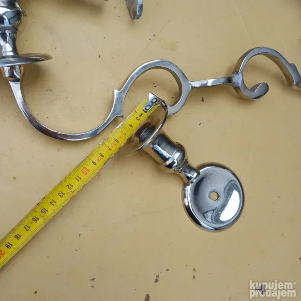 Delovi lustera-lampe