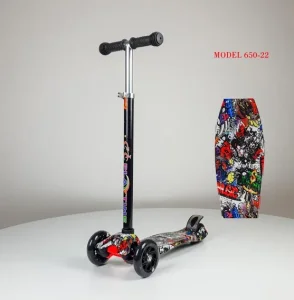 Scooter Trotinet svetle točkovi model  650-22