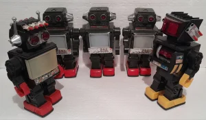 Stare igračke roboti stari roboti limene igračke,12kom