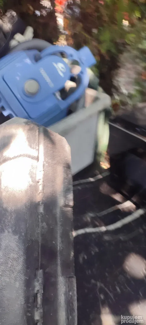 kofer plasticni za aku.busilicu aeg 14,4v.