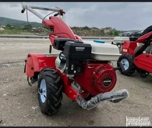 Motokultivator 6.5ks + VUČNA FREZA - NOVO