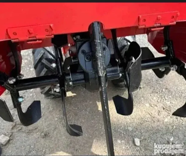 Motokultivator 6.5ks + VUČNA FREZA - NOVO