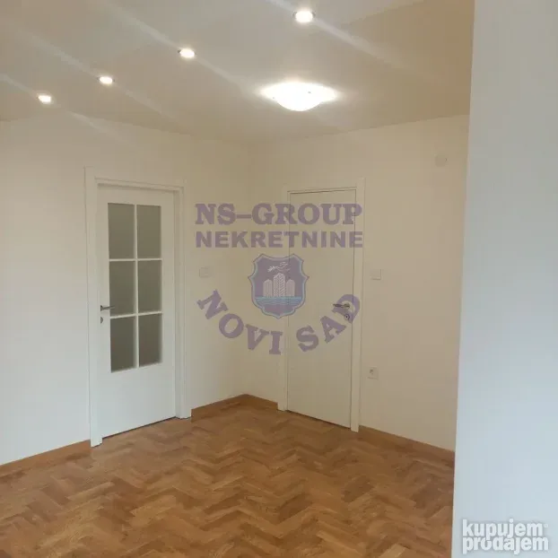 Bulevar, trosoban, 74m2