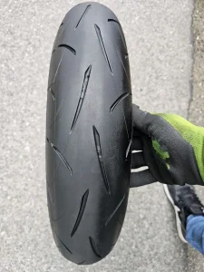 Moto guma dunlop 120/70/17 god 2020