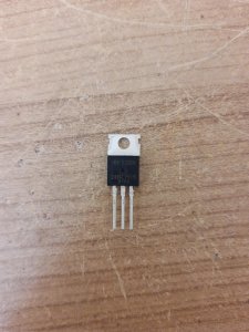 IRF520N MOSFET tranzistor TO-220AB slika 1 IRF520N MOSFET t