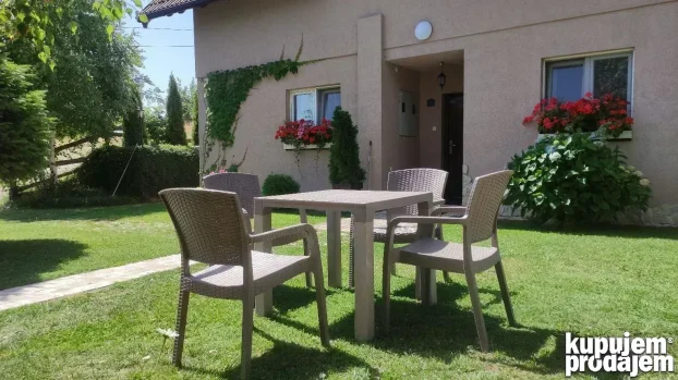 Apartmani "ZLATAR"