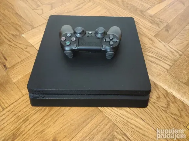 PS4 Slim 500 GB / 1 dzojstik 12.00