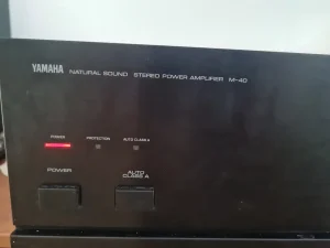 Yamaha M40 pojacalo