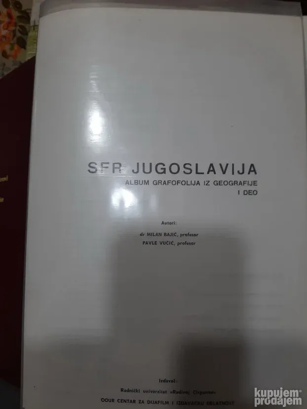 1600 dijapozitiva u 8 fascikli+poklon dijaprojektor (1745)