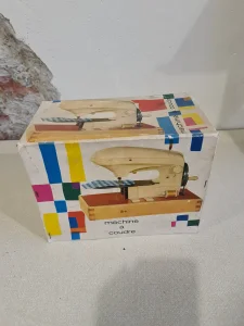 Masina za Sivenje Rucna