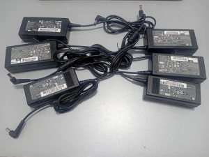 Punjac  ASUS Toshiba Lenovo 19V 3.42A 65W 5.5 x 2.5 mm #P27