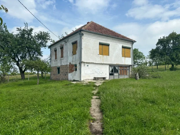 Aranđelovac, Venčane, 2.0 dvosobna, 70 m²