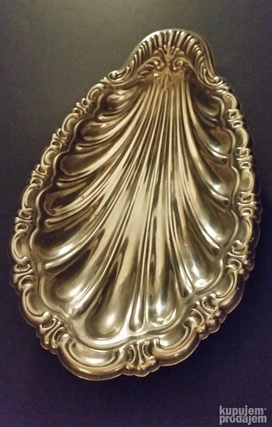 Antikvarna Prelepa Posrebrena cinija na 3 nogice, Izuzetna