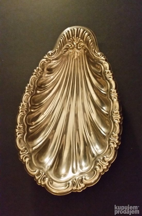 Antikvarna Prelepa Posrebrena cinija na 3 nogice, Izuzetna