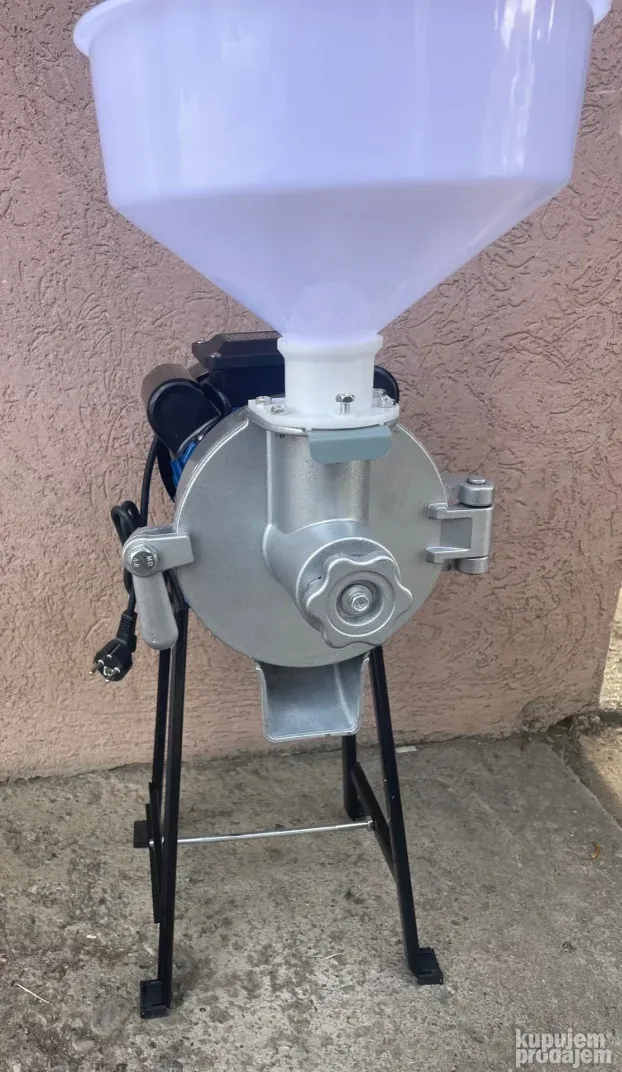 Mlin za kukuruz 2,2kw kameničar