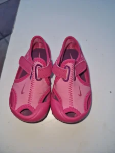 Nike sandale za bebe br 21