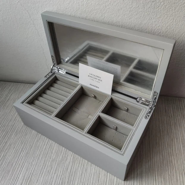 PANDORA jewelry box