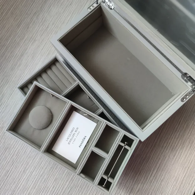 PANDORA jewelry box