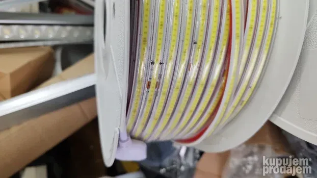 Led traka VODOOTPORNA 220V COB tehnologija samolepljiva