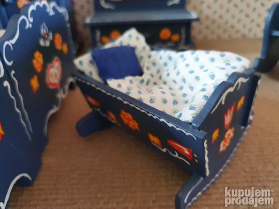 Drvena igračka-spavaća soba