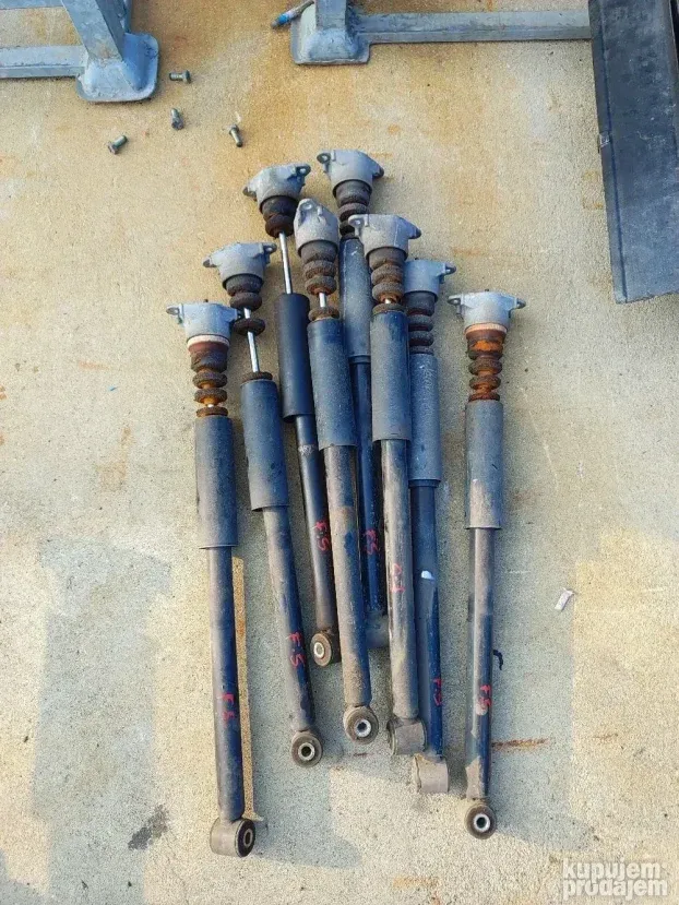 TRW 2x Ammortizzatore Posteriore A Pressione Del Gas Per FORD - Foto 9