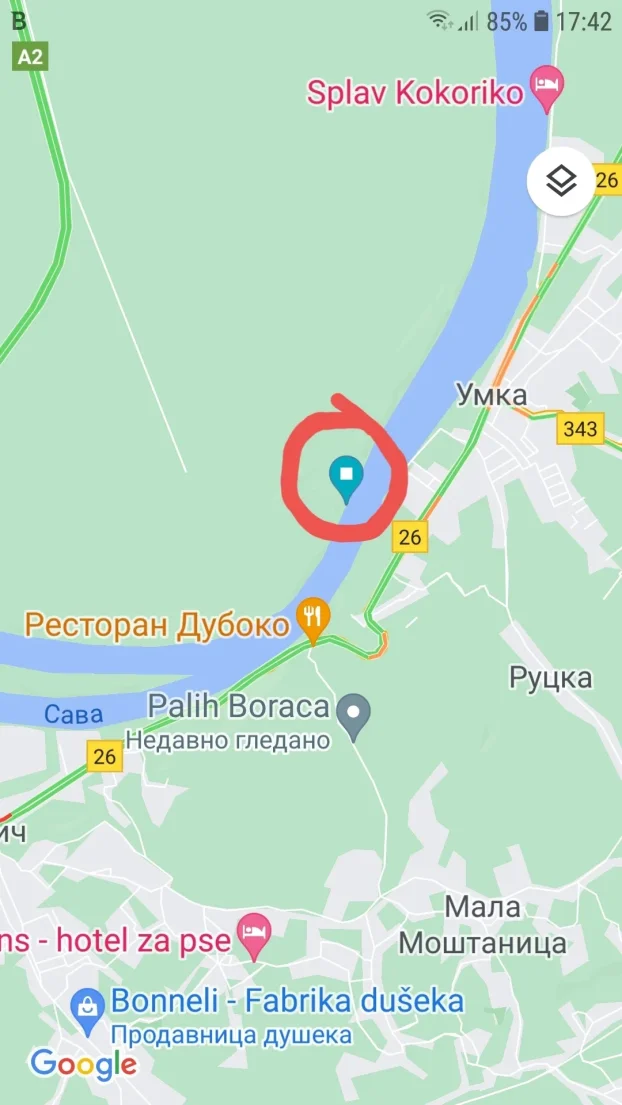 Prodaja sojenice na obali Save
