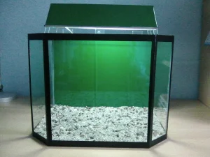 akvarijum-nov-šestougaoni-28 lit.- 41x27,5x25