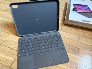 Logitech Combo Touch Tastatura za iPad 10th/11th