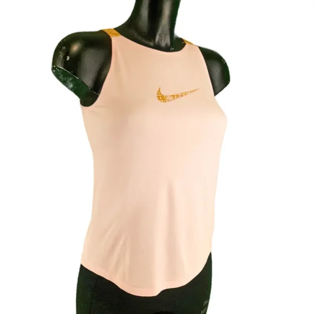 Majica Nike, vel. 137-146, standard-fit, dečija majica