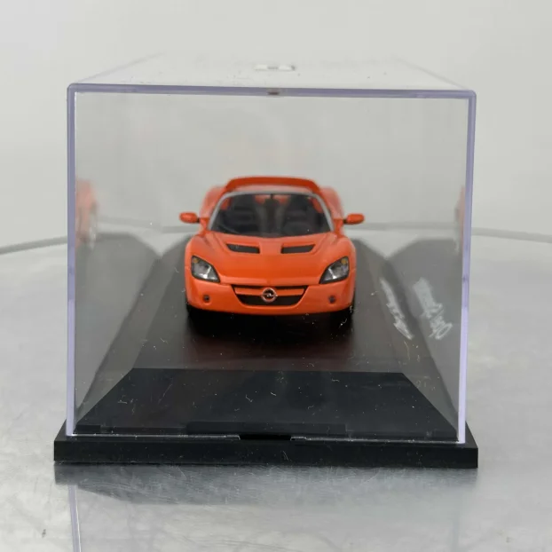 1/43 Opel Speedster narandzasti