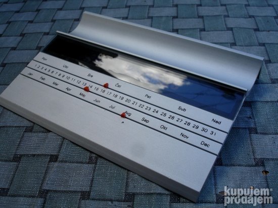 Aluminijumsko postolje za olovke, datumar i termometar