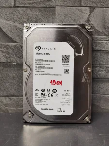 Seagate 1Tb Hard disk ST1000VM002 3.5" 100/100 1901
