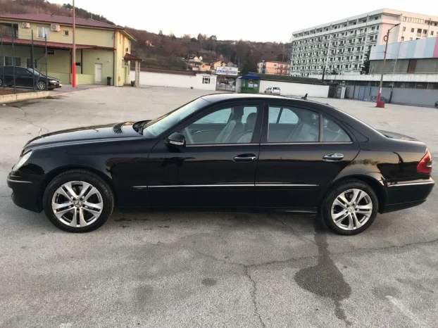 2007 Mercedes E 320 4Matik