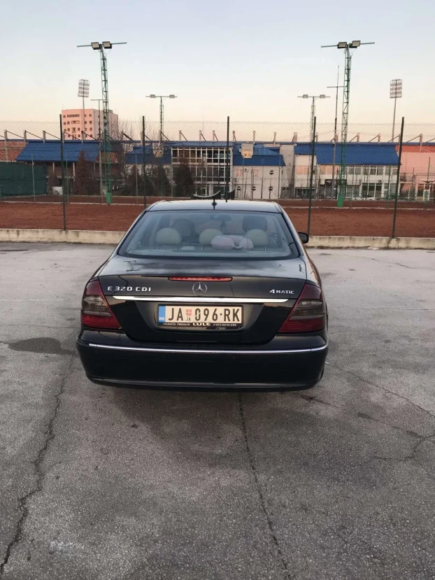 2007 Mercedes E 320 4Matik