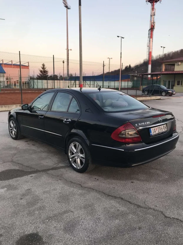 2007 Mercedes E 320 4Matik