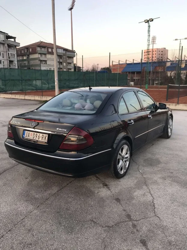 2007 Mercedes E 320 4Matik