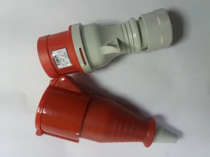 Industrijska uticnica sa utikačem 32A 380V