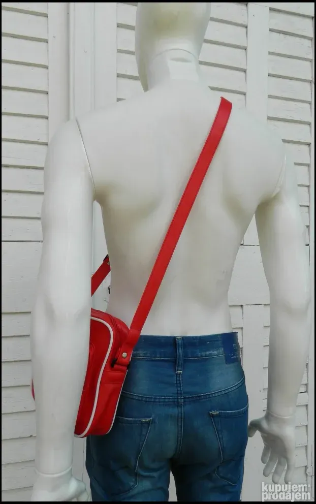 Puma muška torba kao nova retro model