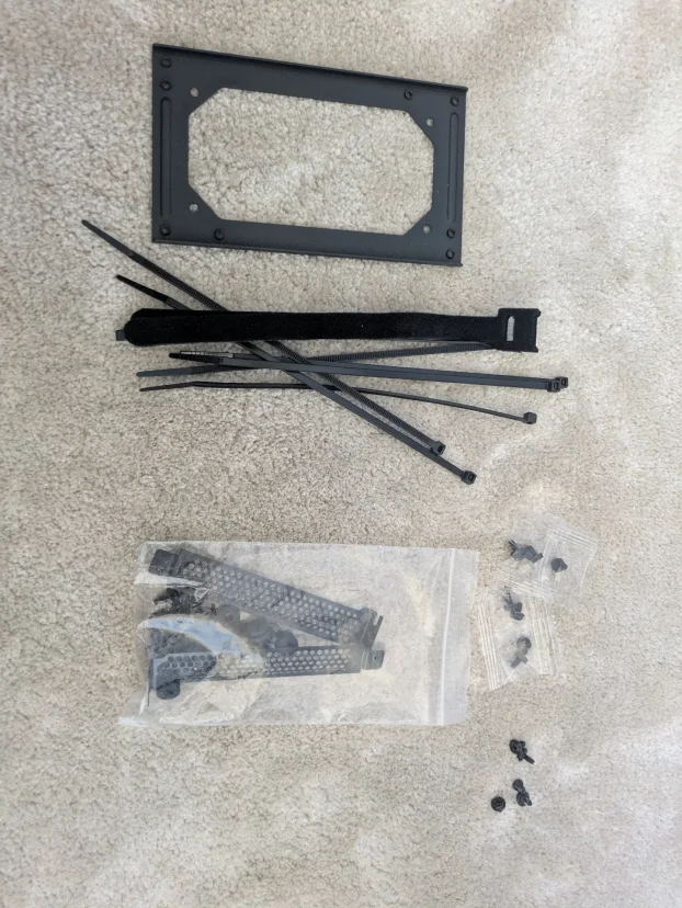 PC Case Hyte Revolt 3 - KupujemProdajem