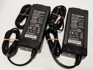 Punjač Li-Ion 42V 3A CD Coming Data LP-3630 koaks za bat.36V