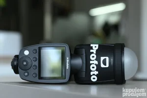 Profoto A10 / Nikon Blic