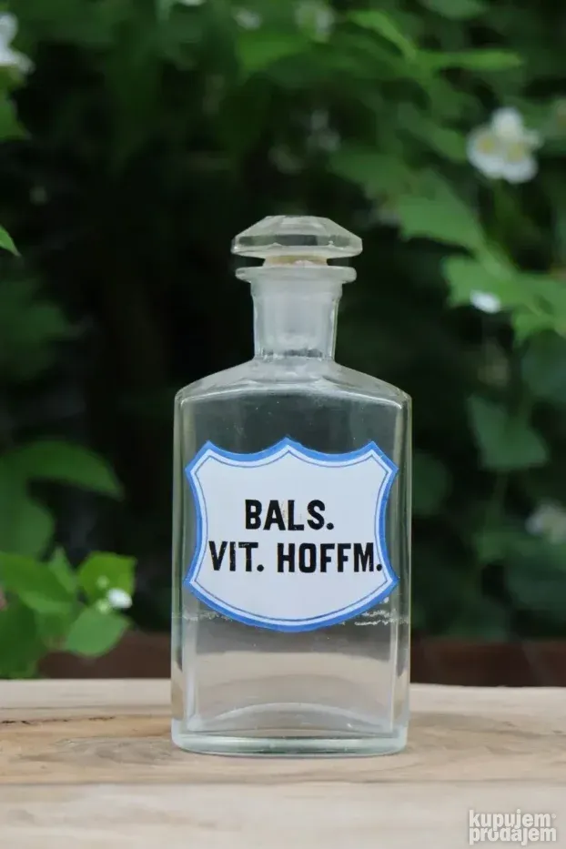 Stara staklena apotekarska bočica 1940s