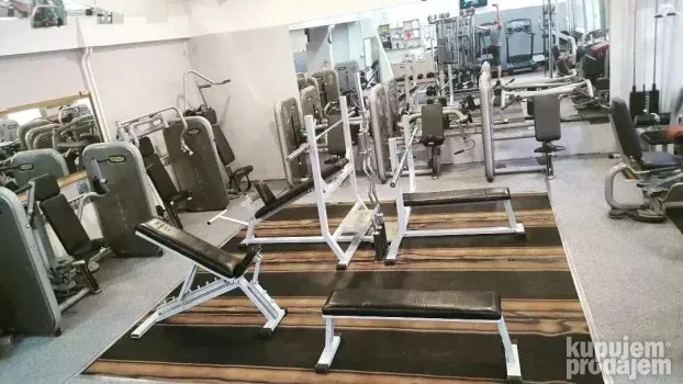Teretana - sprave - TECHNOGYM - LIFE FITNESS - profi oprema