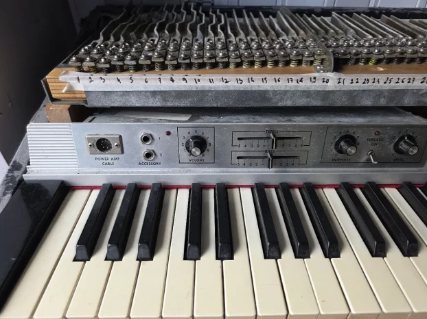 Fender Rhodes Suitcase 73