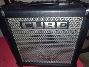 Roland Cube 20