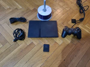 Sony PlayStation 2 Čipovan + 8 igara