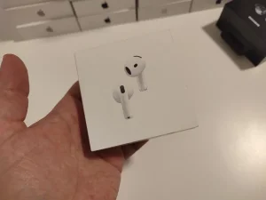 Airpods 4 ANC